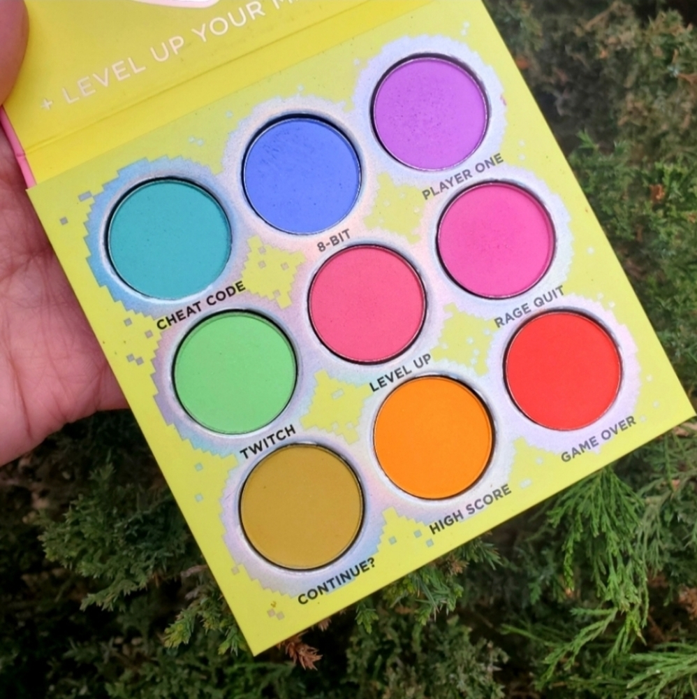 USED Fun Size Mini Colour Palette